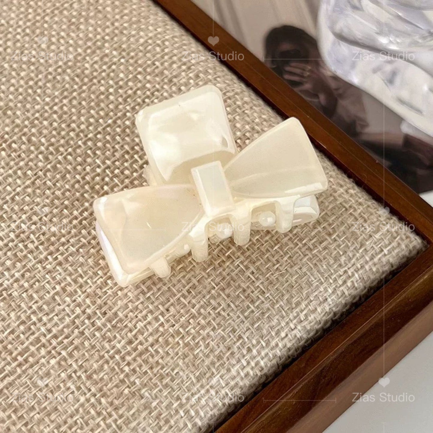 Cute tiny bow tie hair clip